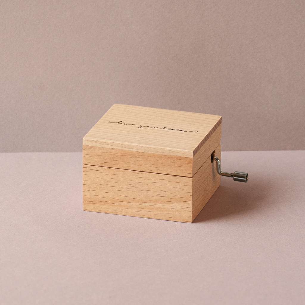 Caja musical de madera de haya Live your dream