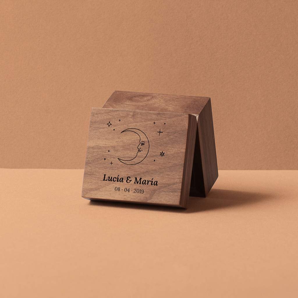 Caja musical de madera de nogal Luna